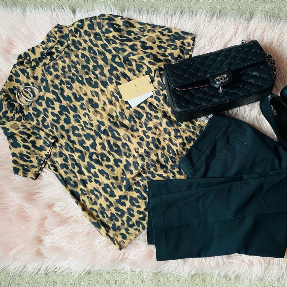 NWT! Halogen Animal Print Top!